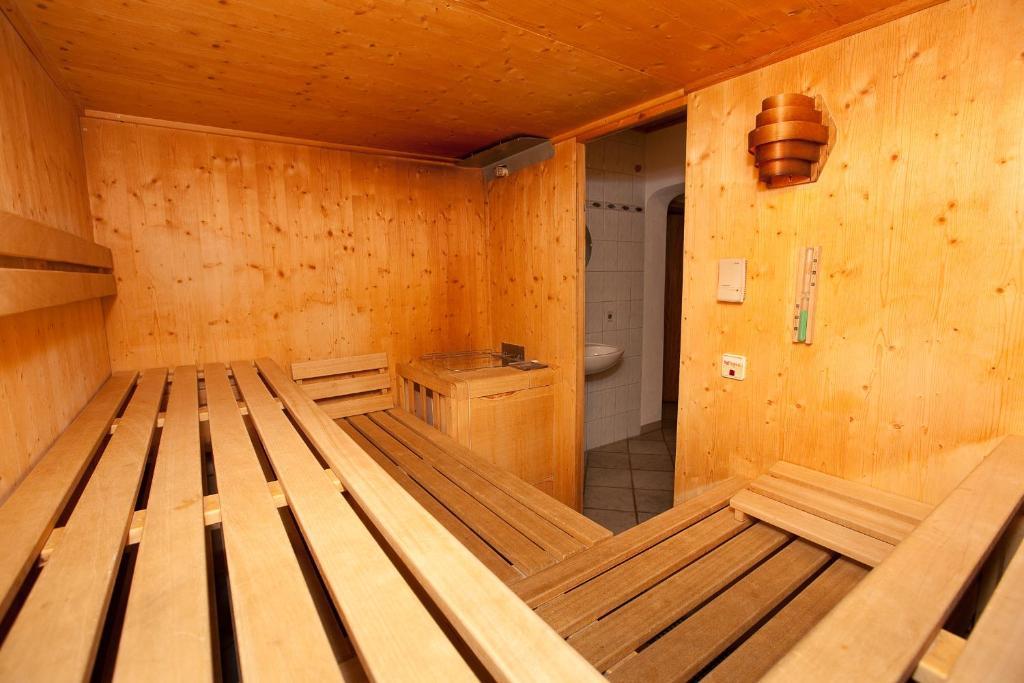 Gasthof - Pension Oedsteinblick Johnsbach 外观 照片